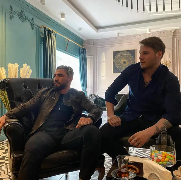 Acun Ilıcalı bu ahlaksızlık karşısında deliye dönecek 'kucağım daha zevkli' Survivor'a katılan mahalle delikanlısından skandal-10
