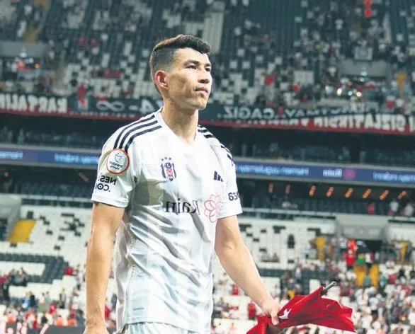 Bakhtiyor ayrılmak istemiyor