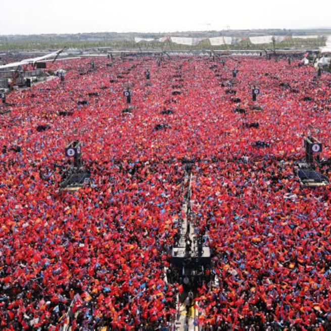 Küresel çeteye diz çöktüren irade: Büyük İstanbul Mitingi yüzlerini düşürdü! Fransız hayal kırıklığına uğradı: Erdoğanın güç gösterisi