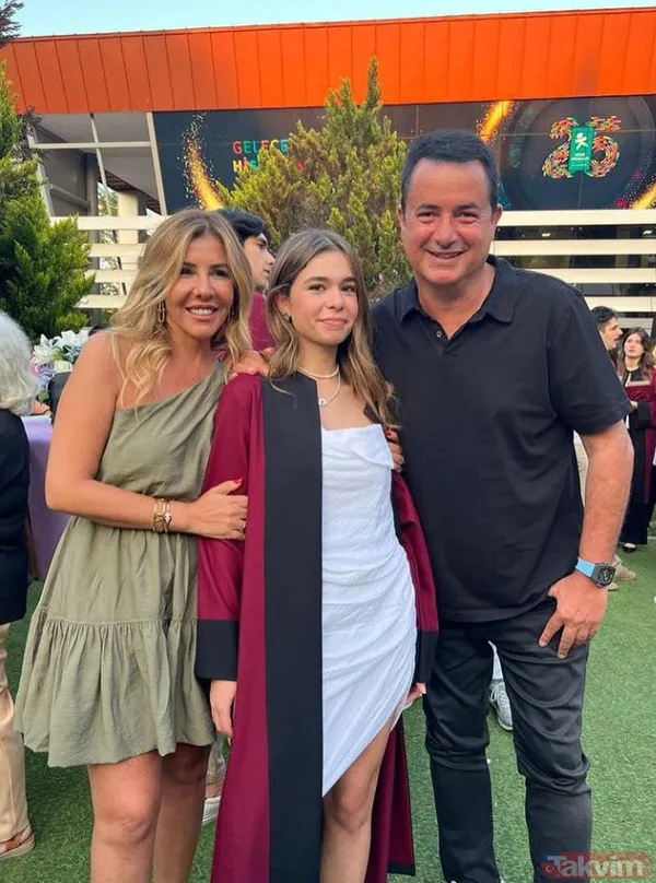 Acun Ilıcalı ve eski eşi Zeynep Yılmaz kızları Leyla'nın mezuniyetinde yan yana! Leyla Ilıcalı'nın son hali şaşkına çevirdi - 9