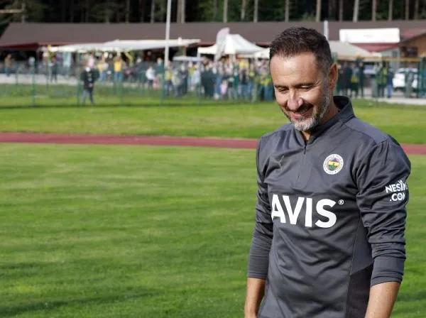 Fenerbahçe'de Vitor Pereira Topuk Yaylası'ndan mesajı verdi: İstanbul'a gezmeye değil şampiyon olmaya geldim-3