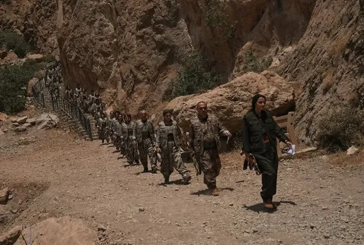 terorsuz-turkiye-yol-haritasi-mit-sahaya-cikacak-her-tasin-altina-bakilacak-1786413019072.png Terörsüz Türkiye sürecinde 10 maddede yol haritası! MİT sahaya çıkacak, her taşın altına bakılacak-4