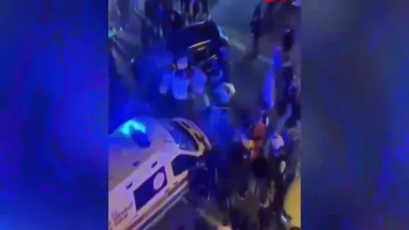 Bayrampaşa'da yolcu otobüsü ile otomobil çarpıştı: 3 yaralı