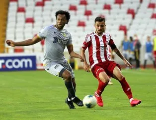 Sivasspor üçüncülük yarışında yara aldı