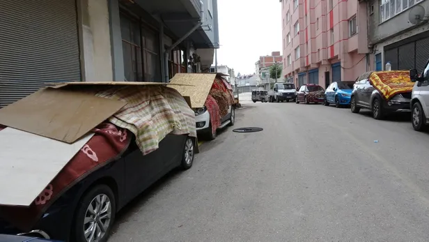 Ordu'da araçları doludan korumak için tahtalı önlem-1