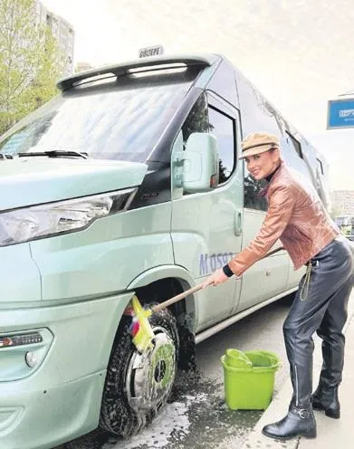 atvnin-reyting-rekortmeni-dizisi-kurulus-osmanin-yildizi-burak-ozcivit-karizmasiyla-sosyal-medyayi-salladi-1651863434543.jpeg ATV'nin reyting rekortmeni dizisi 'Kuruluş Osman'ın yıldızı Burak Özçivit karizmasıyla sosyal medyayı salladı-14