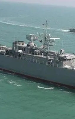 İran gemileri gönderdi! Körfez'de sıcak saatler