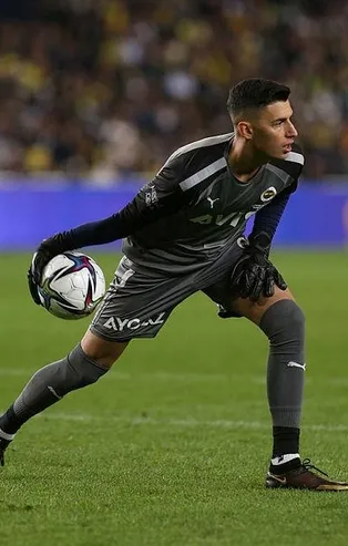 Fenerbahçe Berke Özer'i koruma altına aldı!