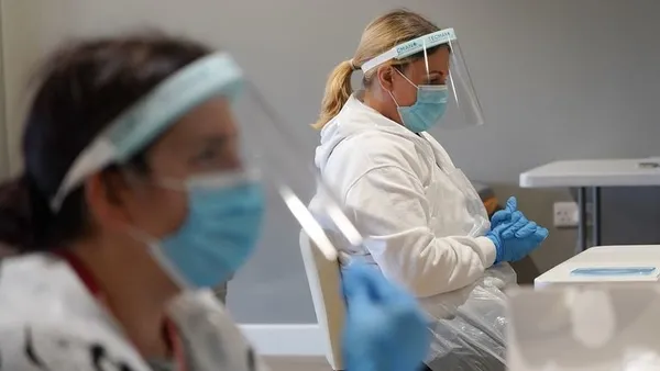 ingilterede-saglik-sistemi-cokuyor-mu-londrada-artik-evde-yapilacak-dogumlarda-ambulans-garantisi-verilemiyor-1609013327443.jpg İngiltere'de sağlık sistemi çöküyor mu? Londra'da artık evde yapılacak doğumlarda ambulans garantisi verilemiyor-5