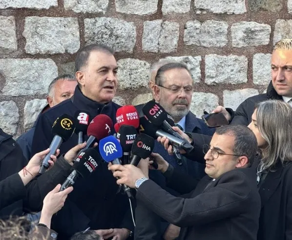 ilber-ortayliya-veda-fatih-cami-haziresine-defnedildi-1773676688132.jpeg İlber Ortaylı'ya veda: Fatih Cami haziresine defnedildi | Başkan Erdoğan'dan taziye-7