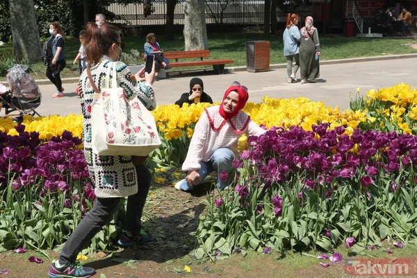 İstanbul Gülhane Parkı 10 katı ziyaretçi ağırladı! Laleler talan edildi - 17