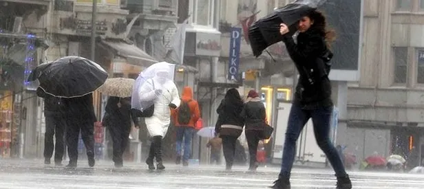 Meteoroloji uyarmıştı! İstanbul’da beklenen yağış başladı