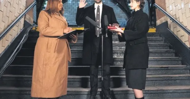 New York'ta bir ilk: Mamdani Kur'an-ı Kerim'e el basarak yemin etti