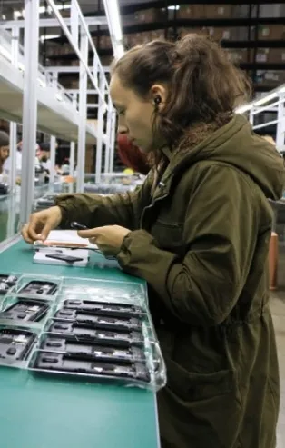 Samsung düğmeye bastı! O telefon modelinin tamamı Türkiye'de üretilecek