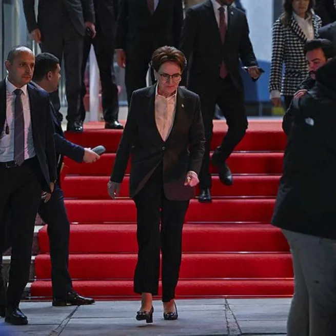 6lı koalisyonun son toplantısında Saadetleri kaçtı! Akşener arkasına bakmadan alanı terk etti, Kılıçdaroğlu gülücükler saçtı
