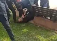 İBB zabıtaları engelli seyyar satıcıyı defalarca darbetti