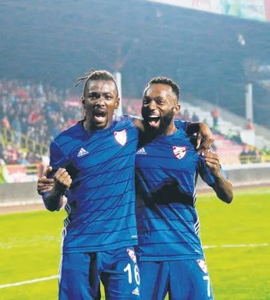 dunya-sampiyonu-ampute-milli-takimi-ile-bir-araya-gelen-bakan-kasapoglu-bu-kupa-bu-isin-zirvesi-dedi-spor-habe-1665793236596.jpeg Dünya şampiyonu Ampute Milli Takımı ile bir araya gelen Bakan Kasapoğlu "Bu kupa bu işin zirvesi" dedi | Spor haberleri-4