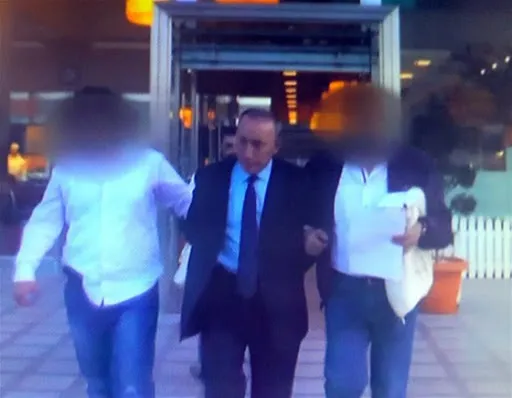 yabanci-ajanlar-yeni-turkiyenin-olaganustu-gelisme-saglayan-savunma-sanayiini-ele-gecirmeye-calisiyor-1610468443984.jpg Yabancı ajanlar, yeni Türkiye'nin olağanüstü gelişme sağlayan savunma sanayiini ele geçirmeye çalışıyor-4