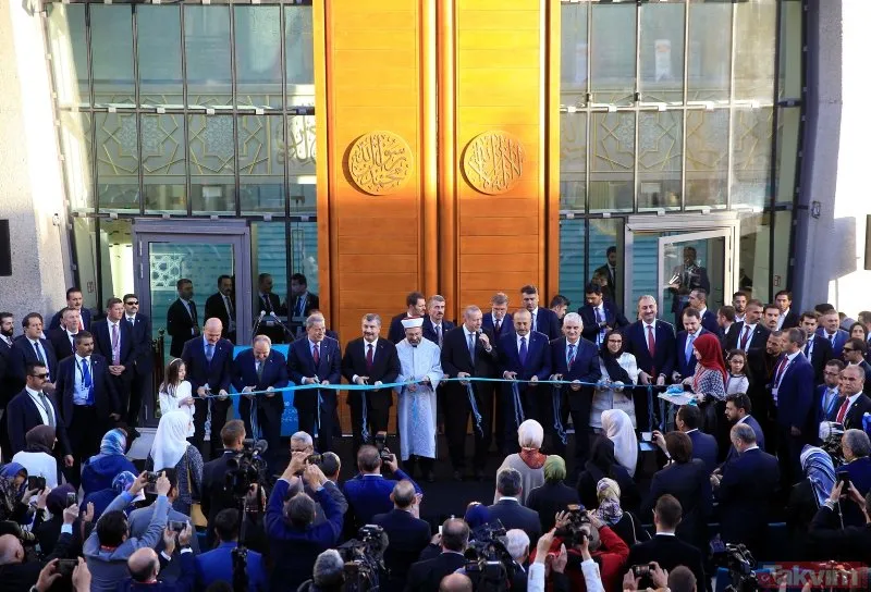 Başkan Erdoğan, Almanyadaki Köln Merkez Camiinin açılış törenine katıldı