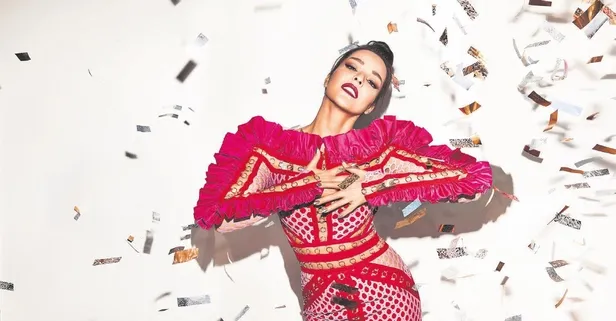 Kızı Zeynep'i sabırsızlıkla bekleyen Bengü'den 'erik' isyanı