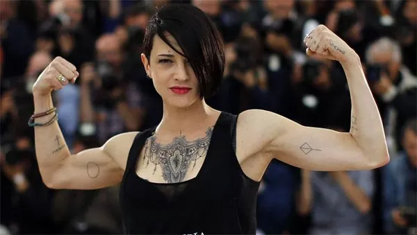 Asia Argento Cannes'e damga vurdu! Sahneye çıktı ve 'tecavüze uğradım' dedi...-9