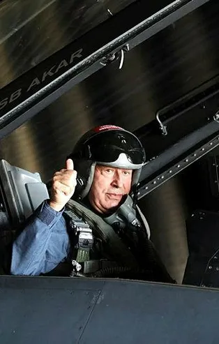 Son dakika: Milli Savunma Bakanı Hulusi Akar: Aziz milletimizi bu terör belasından kurtaracağız