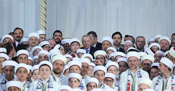 Başkan Erdoğan Çamlıca Camisi'nde 333 hafızın Hafızlık İcazet Merasimi'ne katıldı | Kur'an tilaveti