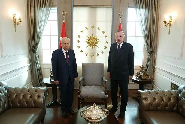 son-dakika-baskan-erdogan-ile-mhp-genel-baskani-bahceli-arasinda-surpriz-gorusme-masada-anayasa-calismalari-var-1621349282042.jpeg