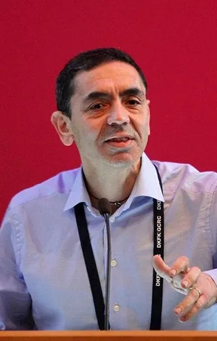 BioNTech'in kurucularından Uğur Şahin açıkladı: Üçüncü doz koronavirüsün bulaşmasını durduracak mı?