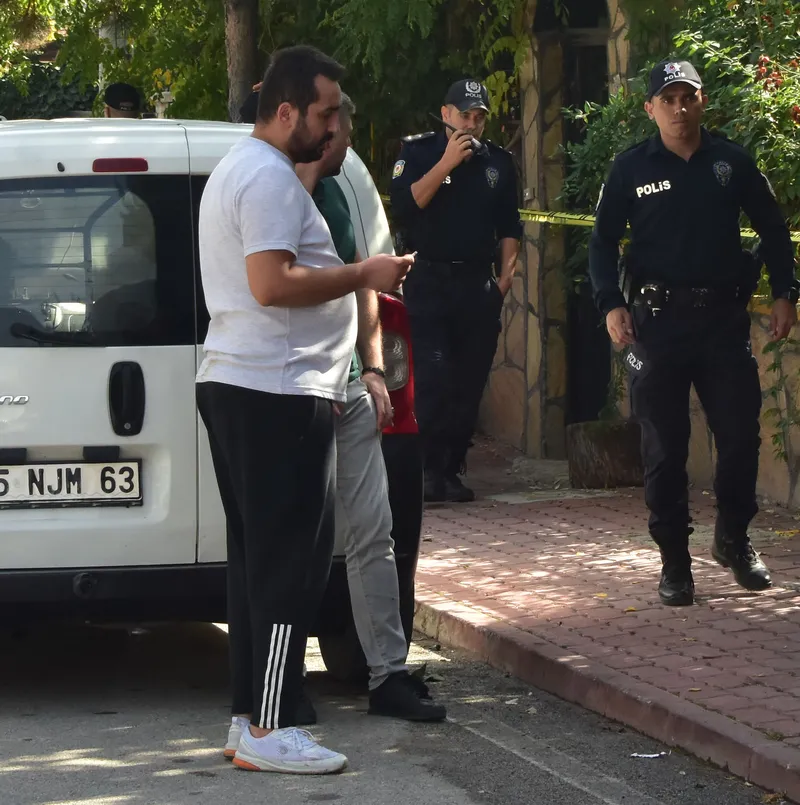 Konya'da polise bıçaklı saldırı (AA)