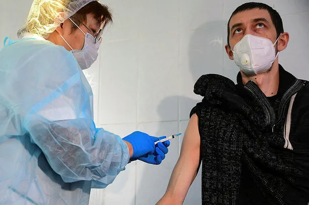 Tüm ülkeye yayıldı! Rusya'da Sputnik V hamlesi