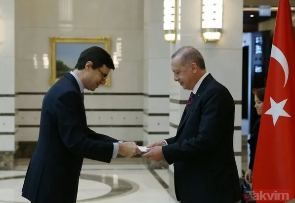 Büyükelçilerden Cumhurbaşkanı Erdoğan’a güven mektubu