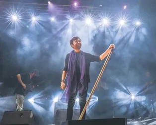 Şarkılar gençlere