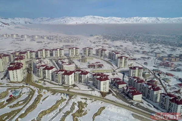 SON DAKİKA: PKK'yı HDP'yi rahatsız eden fotoğraf! Yüksekova'nın eski halinden eser yok - 2