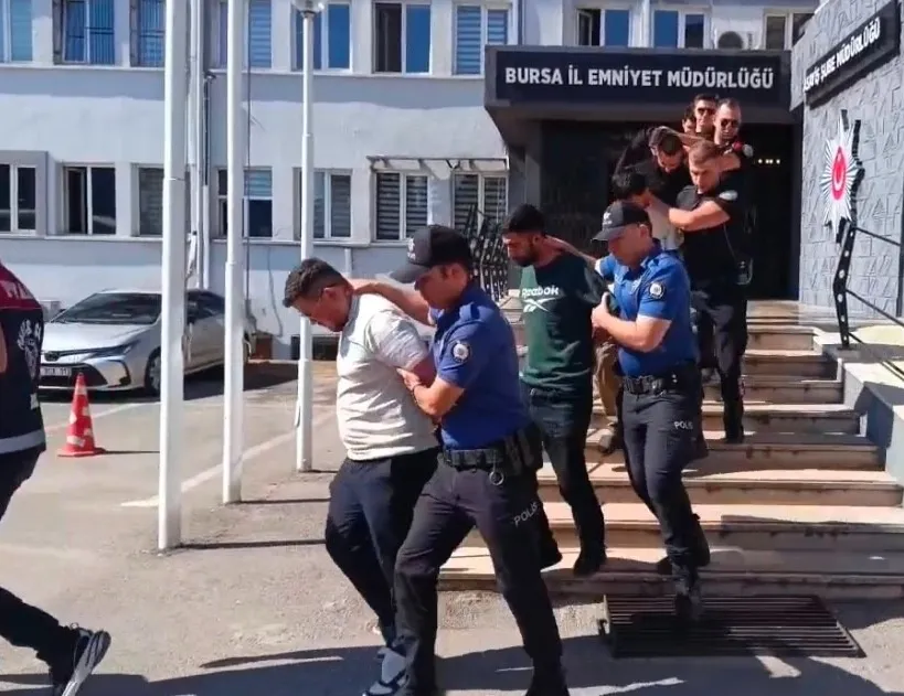 Bursa’da sahte polis çetesi çökertildi: 6 tutuklama | 100 milyonluk vurgun