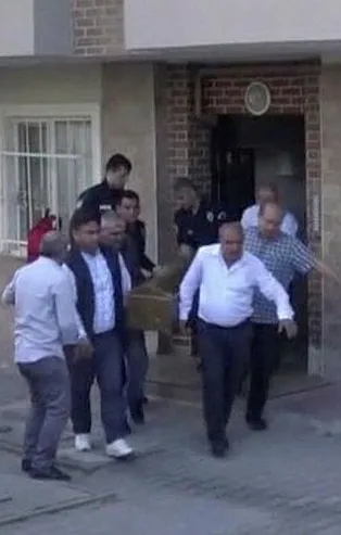 Darıca'da vahşi cinayet! İlişkisine karşı çıkan anne ve babasını katletti