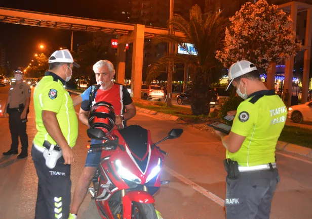 Adana'da 3 bin polisle 'huzur ve güven' uygulaması-3