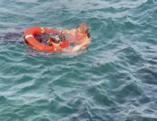 Son dakika: İstanbul Boğazı'nda can pazarı! Denize düşen kadın son anda kurtarıldı