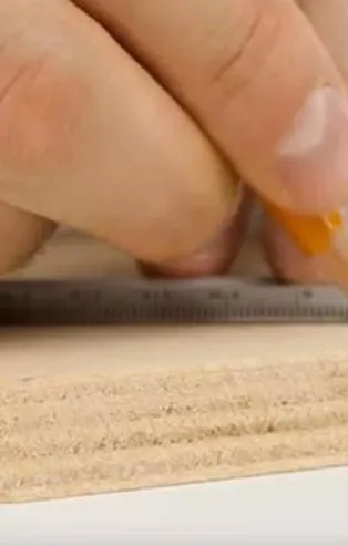 Her şey bu tahta parçasıyla başlıyor! 200 saatte ilginç tasarım