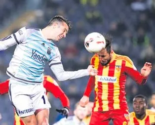 Pereira Paşa önünde revizyona gidiyor