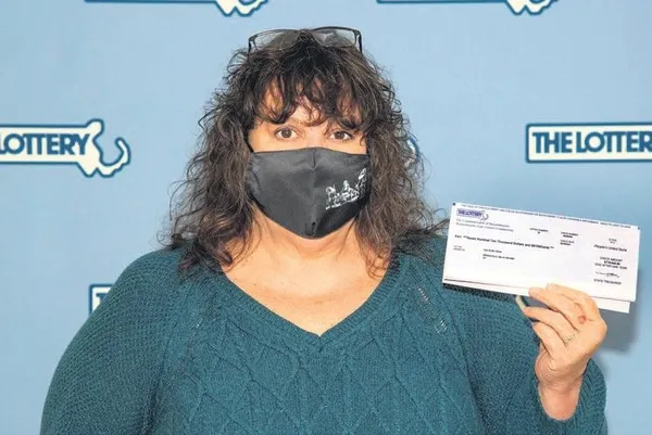 Aylin Şentürk, yolun karşısına geçmek isterken otomobilin çarpması sonucu can verdi (Yaşam haberleri)-5