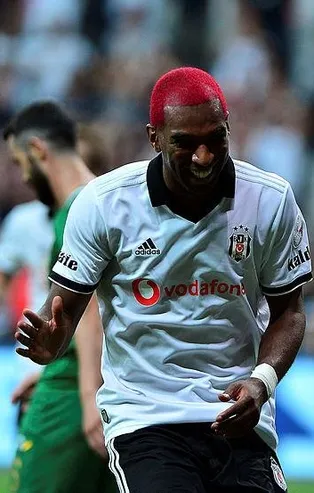 Ryan Babel’den olumlu cevap