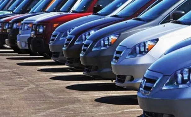 otomobil-alacaklara-buyuk-mujde-otomotiv-sektorunun-onemli-isimleri-acikladi-hem-sifir-hem-ikinci-el-arac-fiyatlari-dusecek-1610715801508.jpg Otomotiv sektörünün önemli isimleri açıkladı! Otomobil alacaklara büyük müjde: Hem sıfır hem ikinci el araç fiyatları düşüyor-3