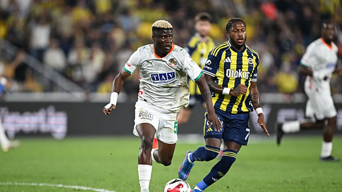 Everton Fred için yeniden devrede!