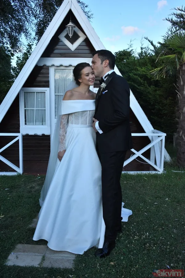 Alemin Kıralı'nın Ahsen'i evlendi! Yağmur Ün'ün doktor sevgilisinden hamile olduğu iddia edilmişti gelinlik giydi o görüntü olay! - 8