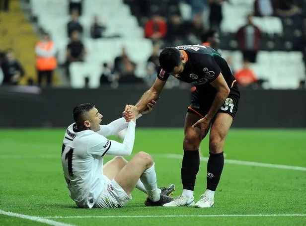 Son dakika: Erman Toroğlu'ndan Beşiktaş - Aytemiz Alanyaspor maçı sonrası flaş iddia-2