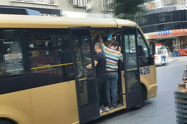 Uyarılara rağmen manzara değişmiyor! Hepsi yine tıka basa dolu