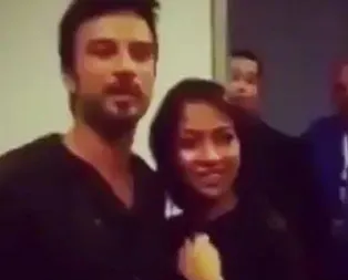 Tarkan’ın yanındaki bu ismi tanıdınız mı?