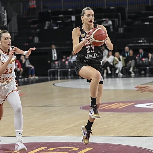 ÇBK Mersin finale uçtu