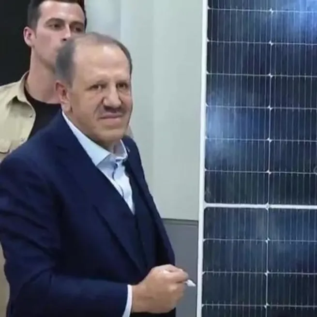 Dünyada tek! Kalyon PV güneş paneli için Faz-3 üretim tesisini açtı! ABD ve Avrupadan talep yağıyor!